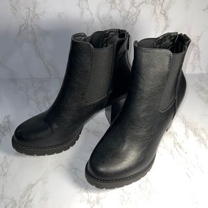 Black ankle bootie